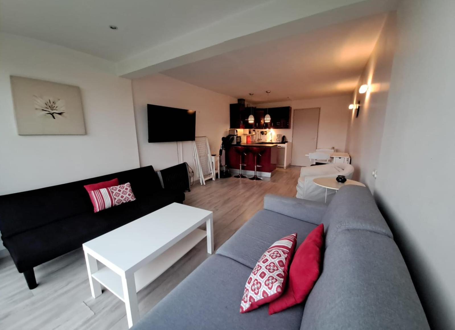 Gasyan - Golfe De St-Tropez - Appartement Aves Acces Plage Dans Residence Avec Piscine Gassin Exteriér fotografie